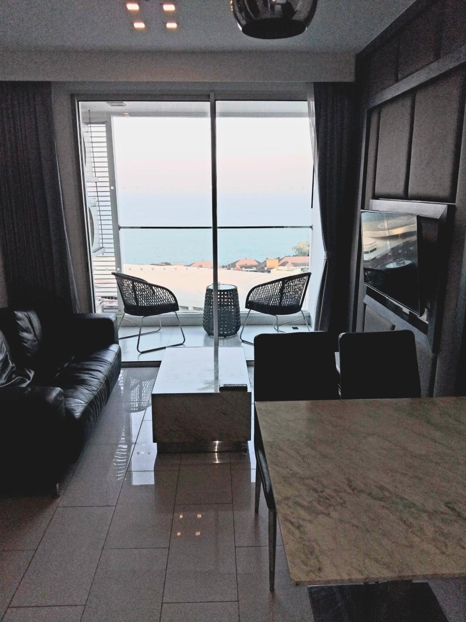 Apartment Luxury Beachfront Sea View Pattaya